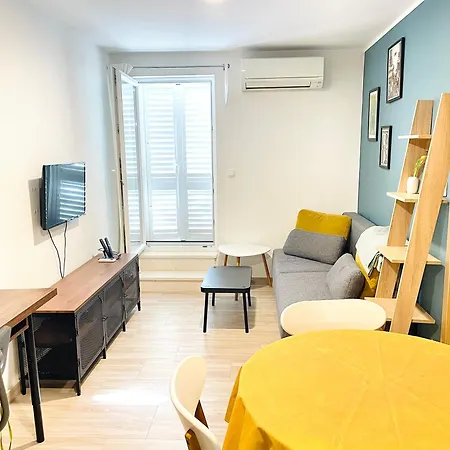 Apartment Deluxe